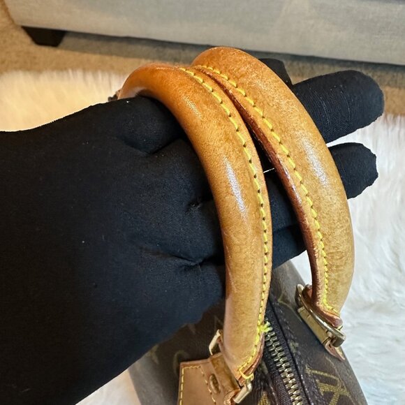 Authentic Louis Vuitton Monogram Alma PM Satchel - Picture 8 of 15